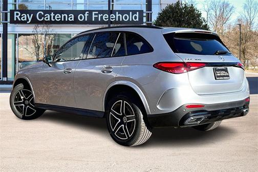 2026 Mercedes-Benz GLC 300 4MATIC