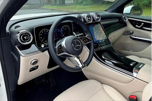 2025 Mercedes-Benz GLC 300 4MATIC