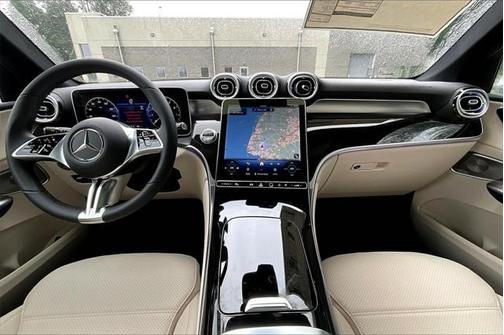 2025 Mercedes-Benz GLC 300 4MATIC