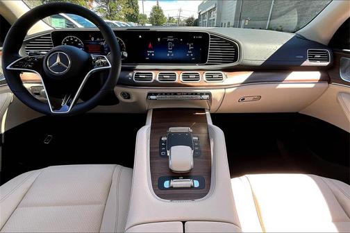 2026 Mercedes-Benz GLS 450 4MATIC