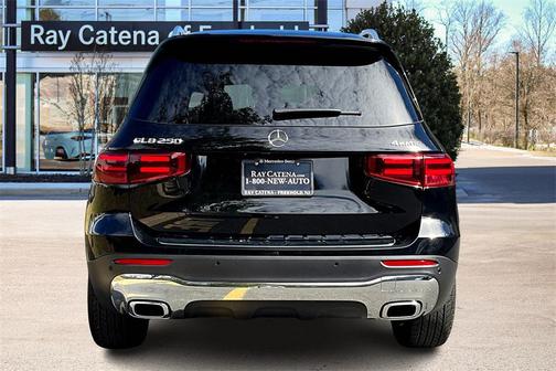 2025 Mercedes-Benz GLB 250 4MATIC