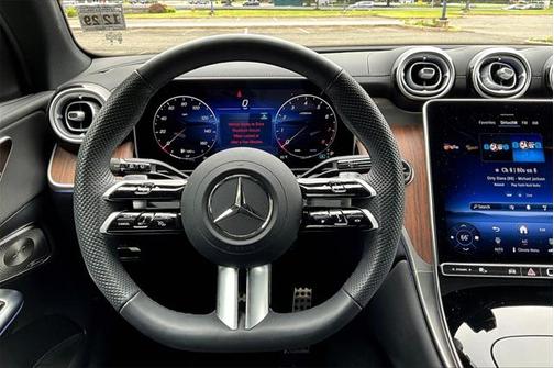2025 Mercedes-Benz GLC 300 4MATIC