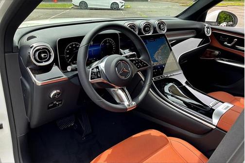 2025 Mercedes-Benz GLC 350e Base