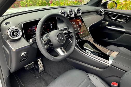 2025 Mercedes-Benz GLC 300 4MATIC