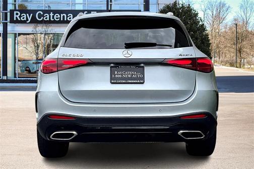 2025 Mercedes-Benz GLC 300 4MATIC