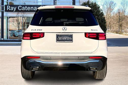 2025 Mercedes-Benz GLB 250 4MATIC