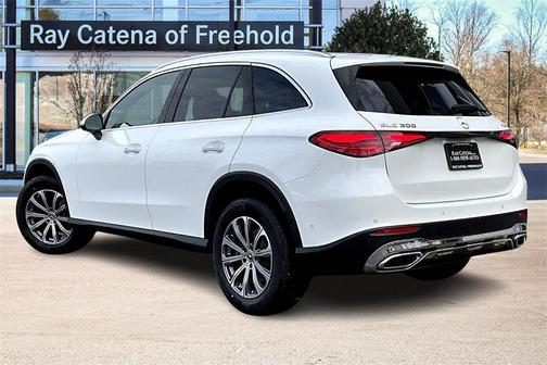 2026 Mercedes-Benz GLC 300 4MATIC