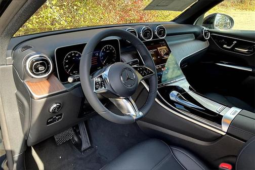 2026 Mercedes-Benz GLC 300 4MATIC