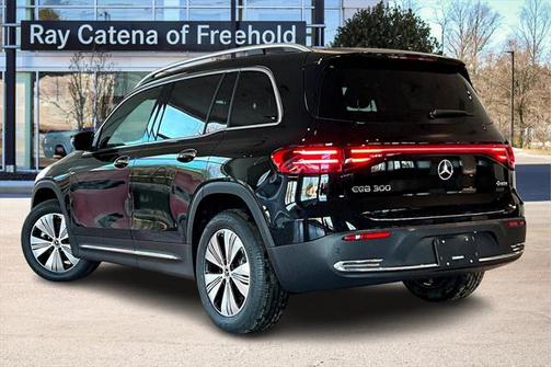 2025 Mercedes-Benz EQB 300 4MATIC