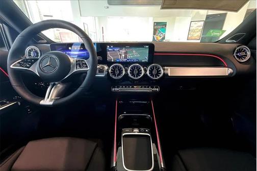 2025 Mercedes-Benz EQB 300 4MATIC