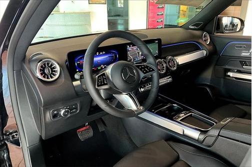 2025 Mercedes-Benz EQB 300 4MATIC