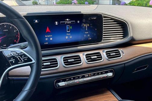 White 2026 Mercedes-Benz GLE 350 4MATIC