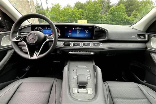 2025 Mercedes-Benz GLS 450 4MATIC