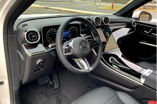 2025 Mercedes-Benz GLC 300 4MATIC