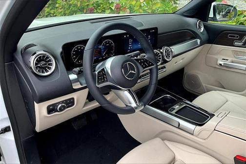 2026 Mercedes-Benz GLB 250 4MATIC