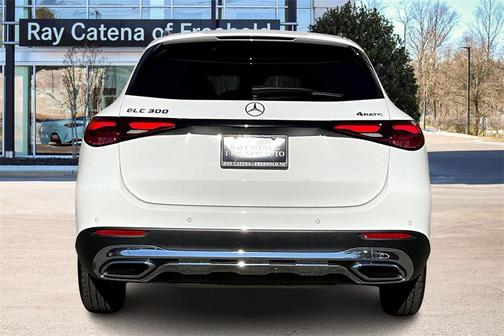 2025 Mercedes-Benz GLC 300 4MATIC
