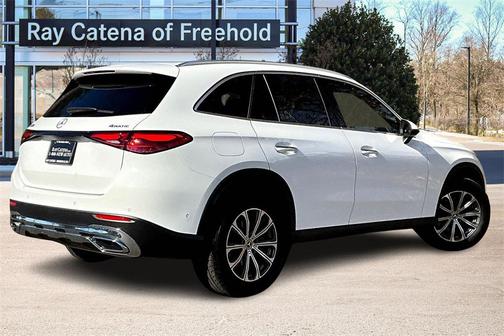 2025 Mercedes-Benz GLC 300 4MATIC