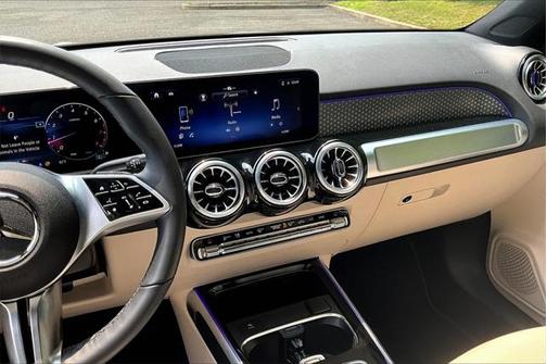 2025 Mercedes-Benz GLB 250 4MATIC
