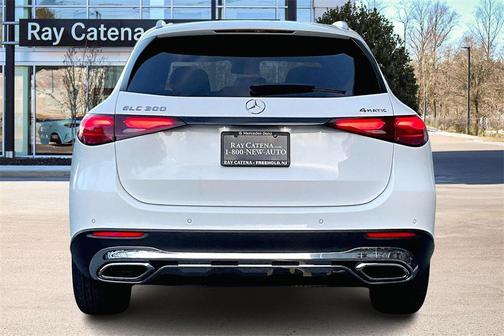 2025 Mercedes-Benz GLC 300 4MATIC