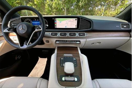 2025 Mercedes-Benz GLS 450 4MATIC
