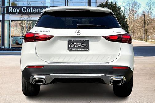 2025 Mercedes-Benz GLA 250 4MATIC