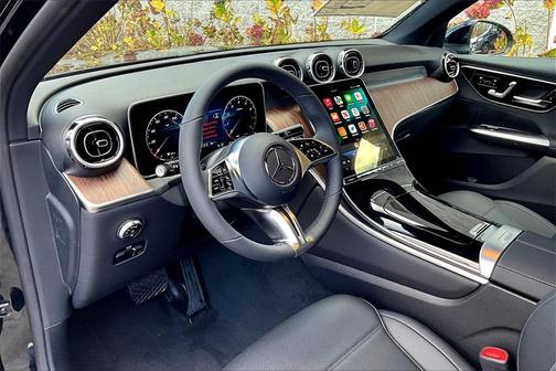 2026 Mercedes-Benz GLC 300 4MATIC