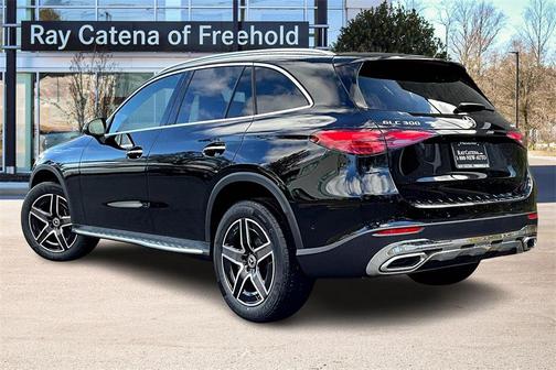 2026 Mercedes-Benz GLC 300 4MATIC