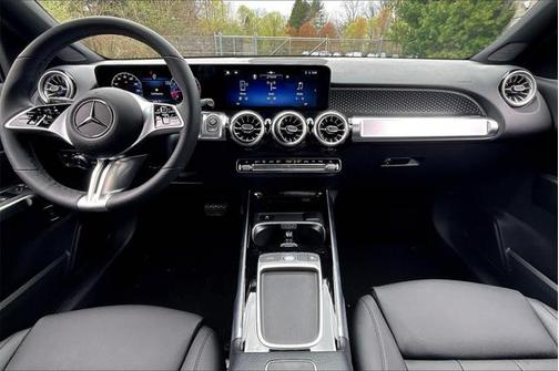 2025 Mercedes-Benz GLB 250 4MATIC