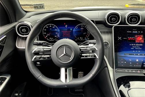 2025 Mercedes-Benz GLC 350e Base