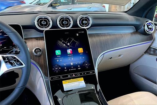 2026 Mercedes-Benz GLC 300 4MATIC