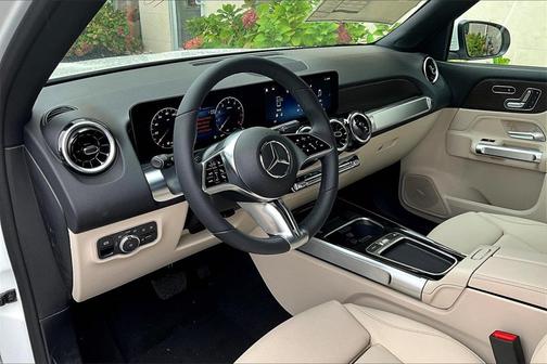 2026 Mercedes-Benz GLB 250 4MATIC