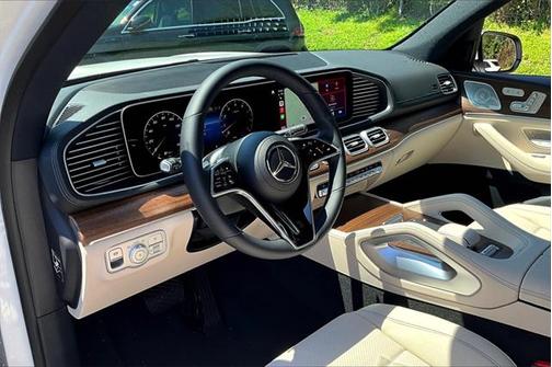2025 Mercedes-Benz GLS 450 4MATIC