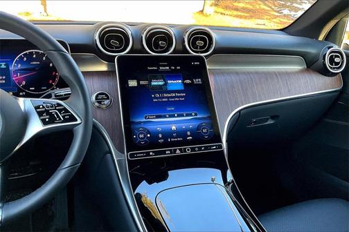 2026 Mercedes-Benz GLC 300 4MATIC