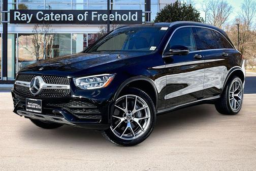 Black 2022 Mercedes-Benz GLC 300 4MATIC
