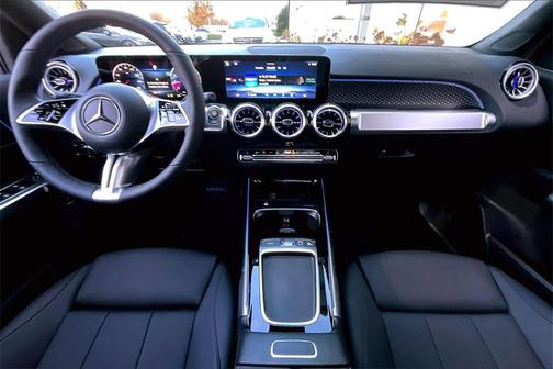 2026 Mercedes-Benz GLB 250 4MATIC