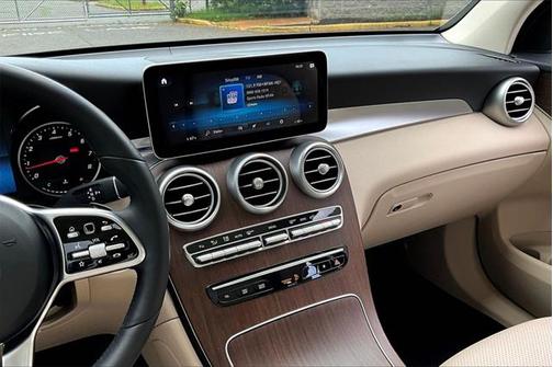 2022 Mercedes-Benz GLC 300 4MATIC
