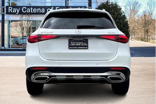 2025 Mercedes-Benz GLC 300 4MATIC