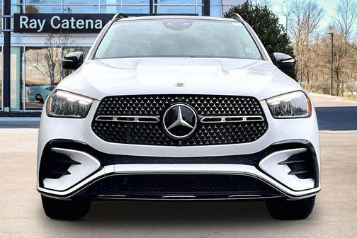 White 2025 Mercedes-Benz GLE 580 4MATIC