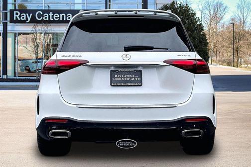 White 2025 Mercedes-Benz GLE 580 4MATIC