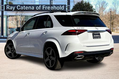 White 2025 Mercedes-Benz GLE 580 4MATIC