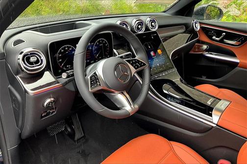 2026 Mercedes-Benz GLC 300 4MATIC