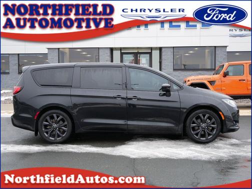 2018 Chrysler Pacifica Touring Plus