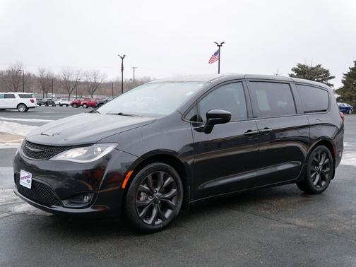 2018 Chrysler Pacifica Touring Plus