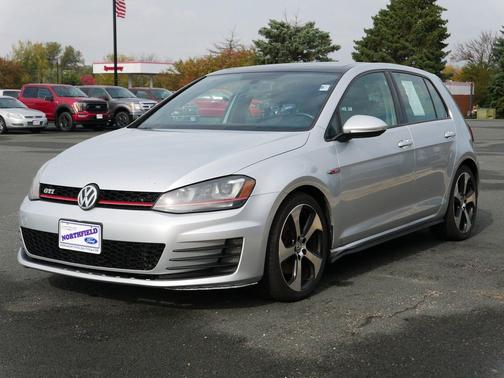 2015 Volkswagen Golf GTI 2.0T SE 4-Door