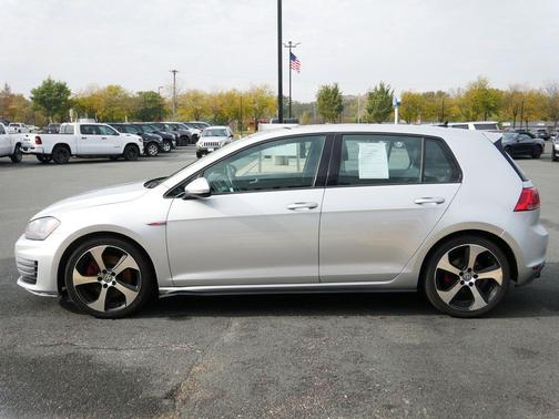 2015 Volkswagen Golf GTI 2.0T SE 4-Door