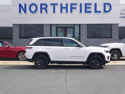 2023 Jeep Grand Cherokee Limited X