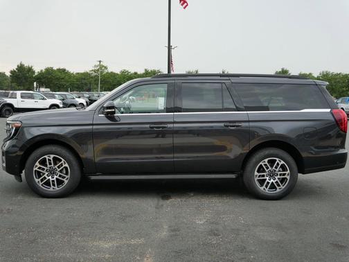 Dark Matter Gray Metallic 2025 Ford Expedition Max Active 4x4