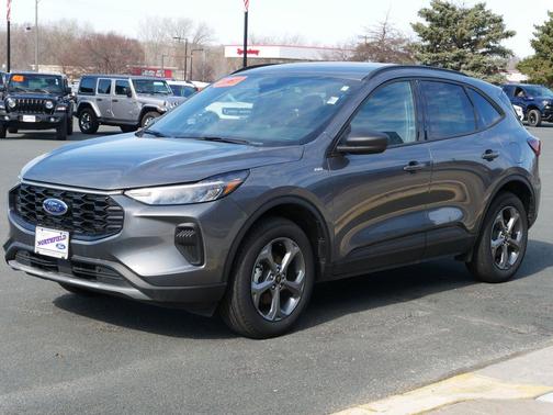 2025 Ford Escape ST-Line