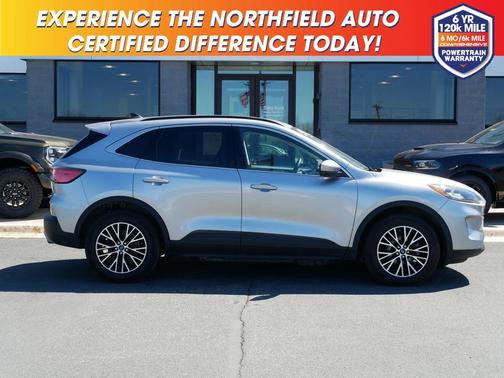 Iconic Silver Metallic 2022 Ford Escape PHEV Titanium