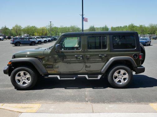 2022 Jeep Wrangler Unlimited Sport